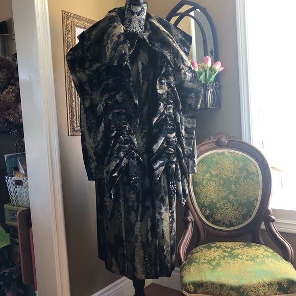 Simon Chang | 6 - Picture 1 of 11